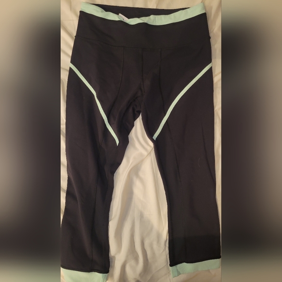 Lululemon leggings - Picture 1 of 4